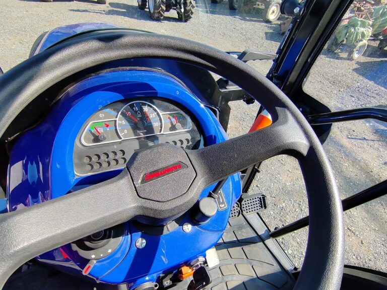 Farmtrac Compact 26