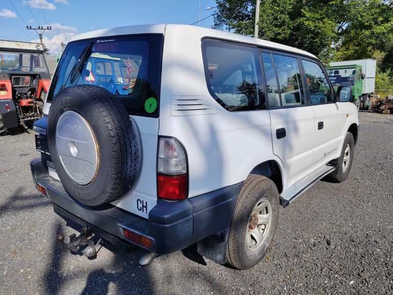 Toyotu Land Cruiser