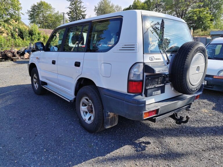 Toyotu Land Cruiser