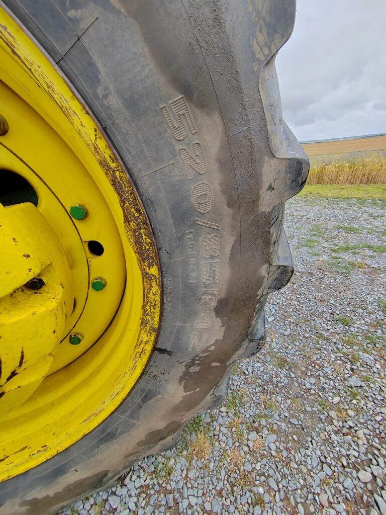 JOHN DEERE 8300