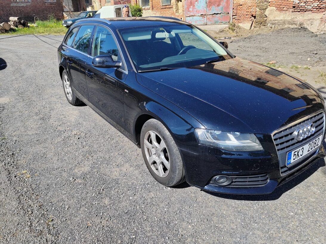 AUDI A4