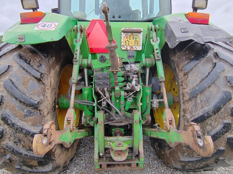 JOHN DEERE 8300