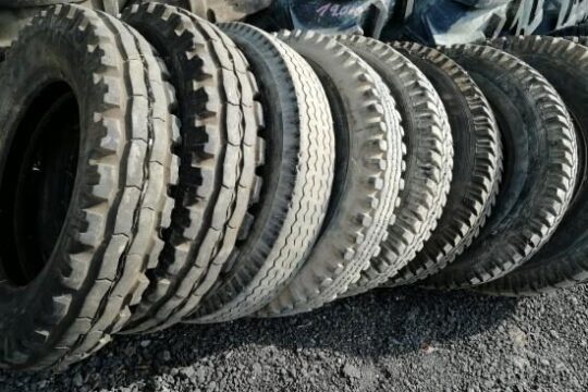 Pneu 6,50 a 9,00-20