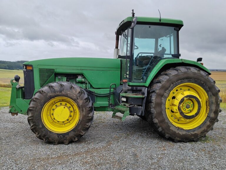 JOHN DEERE 8300
