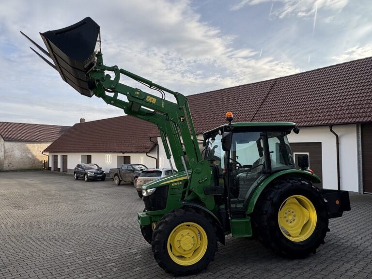 JOHN DEERE 5075 E