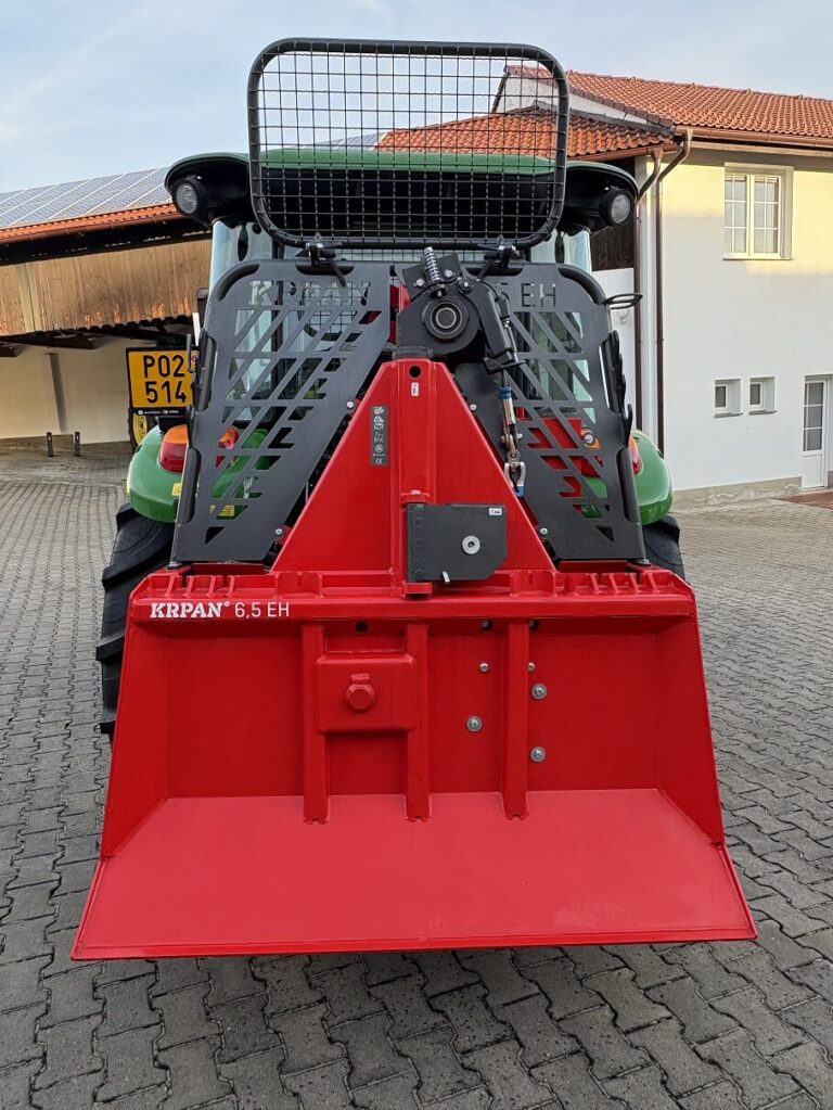 JOHN DEERE 5075 UKT
