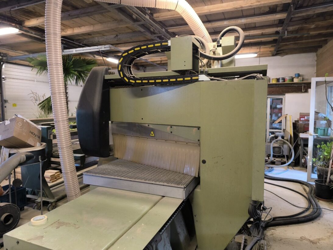 CNC router SMC 220 Record